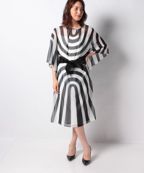 セール グラフィックプリント フレアスリーブワンピース ピエール カルダン Pierre Cardin Magaseek