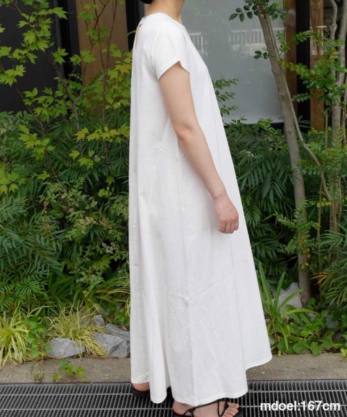 ARGO TOKYO(アルゴトウキョウ)/Recycle cotton back design one－piece 29081/ホワイト