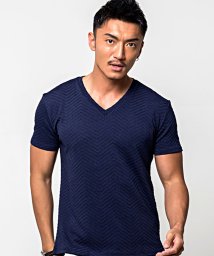 CavariA(キャバリア)/CavariA【キャバリア】ふくれシェブロン柄半袖VネックTシャツ/ピンク