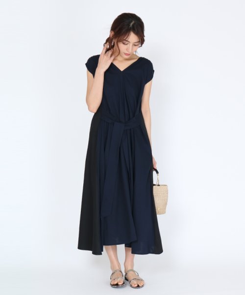 セール 30 Off Torrazzo Donna トラッゾ ドンナ 手洗い可 2wayバイカラーリボンワンピース スコットクラブ Scotclub Magaseek セール 30 Off Torrazzo Donna トラッゾ ドンナ 手洗い可 2wayバイカラーリボンワンピース スコットクラブ Scotclub Magaseek