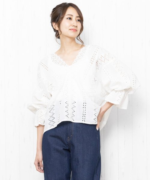 レディース トップス インド綿 100 Vネックスカラップ 刺繍 Tops シャツ ブラウス プルオーバー ミリアンデニ Mili An Deni Magaseek
