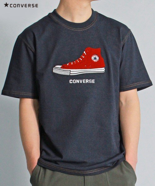 CONVERSE(コンバース)/【ＣＯＮＶＥＲＳＥ】 コンバース シューズサガラ  半袖 Tシャツ ユニセックス/ネイビー