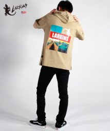 LARKINS(LARKINS)/【LARKINS】 ラーキンス バックフォト  Tシャツパーカー ユニセックス/ベージュ