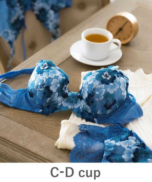 fran de lingerie(フランデランジェリー)/GRACE Flower Petal らくらく補正グレースフラワーペタル コーディネートブラジャー C65－D85カップ/ブルー