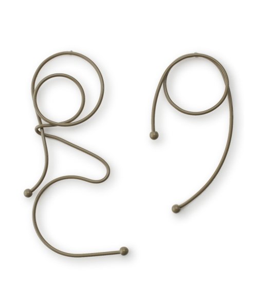 アシメうねうねピアス リリー ブラウン Lily Brown Magaseek