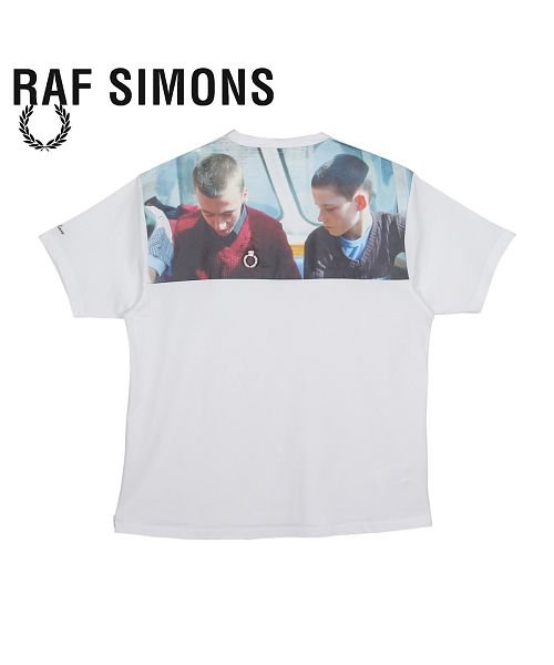 FRED PERRY(フレッドペリー)/フレッドペリー ラフシモンズ FRED PERRY RAF SIMONS Tシャツ 半袖 メンズ コラボ PRINT YOKE T－SHIRT ホワイト 白 S/ホワイト