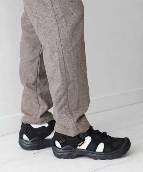 teva omnium faux suede