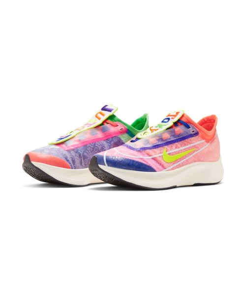 wmns zoom