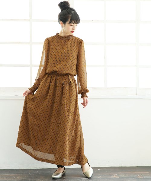 レトロ柄シフォンワンピース オシャレウォーカー Osharewalker Magaseek