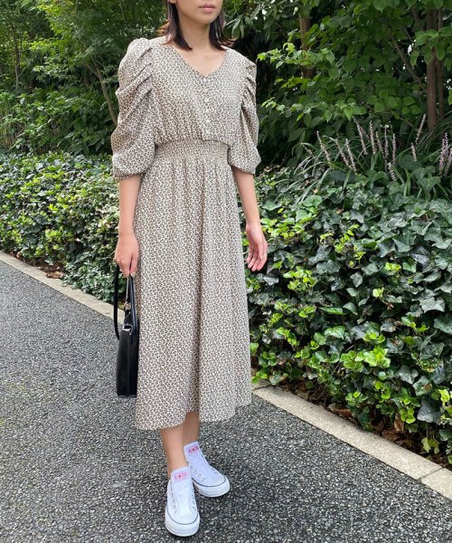 セール 袖ボリューム花柄シャーリングワンピース ビス Vis Magaseek