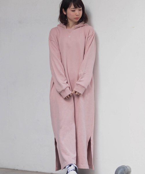 セール Hummel ヒュンメル スウェットワンピース Hummel Hummel Magaseek
