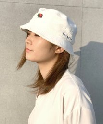 FRUIT OF THE LOOM(フルーツオブザルーム)/FLEECE LOGO EMB BUCKET HAT/ｵﾌﾎﾜｲﾄ