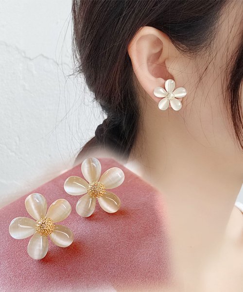セール 花ピアス イヤリング レディース 人気アクセサリー 華やか スタッドピアス セイヘイショップ Seiheishop Magaseek