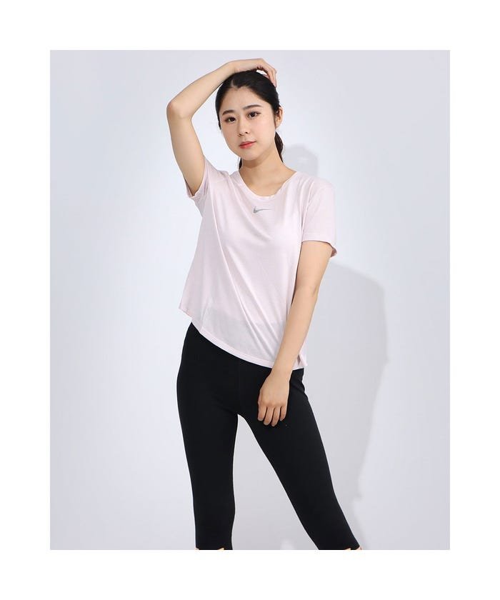 ナイキ Nike レディース フィットネス 半袖tシャツ ナイキ ウィメンズ ランウェイ S S トップ Cu ピンク ナイキ Nike Magaseek