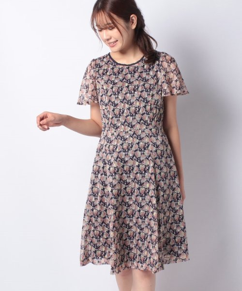 セール 40 Off ラメプリントフレアーワンピース カールパークレーン Karl Park Lane Magaseek セール 40 Off ラメプリントフレアーワンピース カールパークレーン Karl Park Lane Magaseek