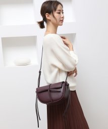 UNGRID bag(アングリッド　バッグ)/ソフトグレイン シンストリングフラップポシェット/WIN