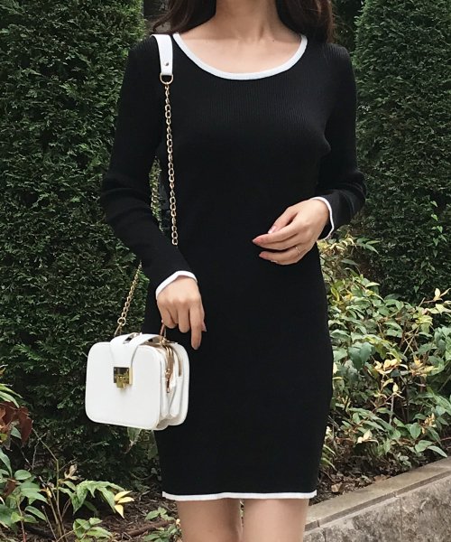 セール パイピングリブニット長袖ワンピース 593 秋冬 黒 長袖 ミニ丈 タイト Uネック ブラック ベージュ ボルドー 通勤 オフィス 上品 大人 きれいめ ジュリアブティック Julia Boutique Magaseek