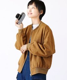 e-zakkamaniastores(イーザッカマニアストアーズ)/ライトツイル ジップアップブルゾン/キャメル