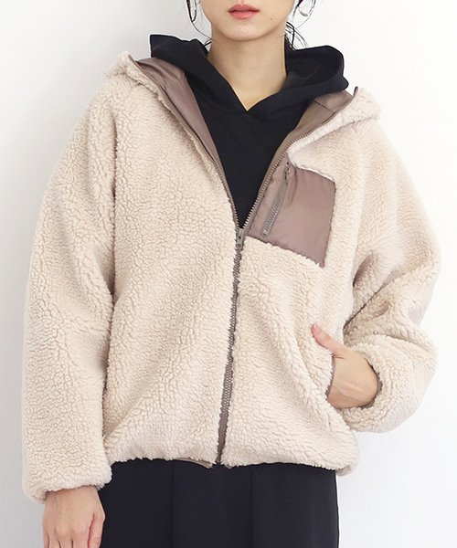 セール もこもこフード付きボアブルゾン ボアジャケット 無地 あったかい 万能アウター レディース 秋 冬 アミュレット Amulet Magaseek