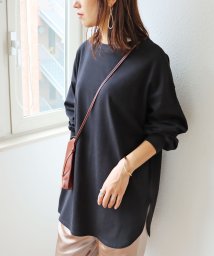 and　Me...(アンドミー)/コットン長袖オーバーサイズ裾ラウンドTシャツ/ブラック