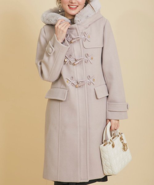 tocco closet(トッコクローゼット)/ファー付きりぼん装飾ロングダッフルコート/GRAYSH PINK