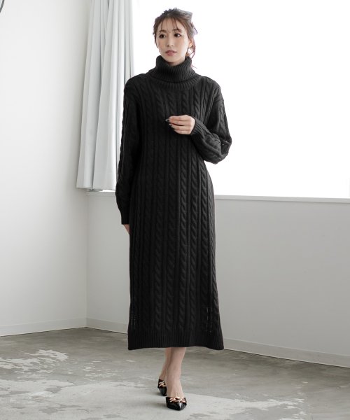 ケーブル編みロングニットワンピース 609 秋冬 長袖 マキシ タートルネック ゆったり ローゲージ ブラック ベージュ ホワイト カジュアル ジュリアブティック Julia Boutique Magaseek