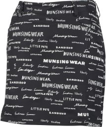 Munsingwear(マンシングウェア)/総柄プリントストレッチスカート（42cm丈/インナーパンツ付き）【アウトレット】/ブラック系