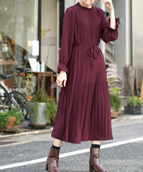フリルネック スリーブ プリーツワンピース 無地 アパートメントデパートメント Apartmentdepartment Magaseek フリルネック スリーブ プリーツワンピース 無地 アパートメントデパートメント Apartmentdepartment Magaseek