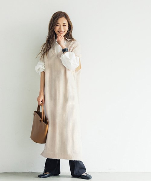 Vネックサイドスリットニットワンピース コカ Coca Magaseek