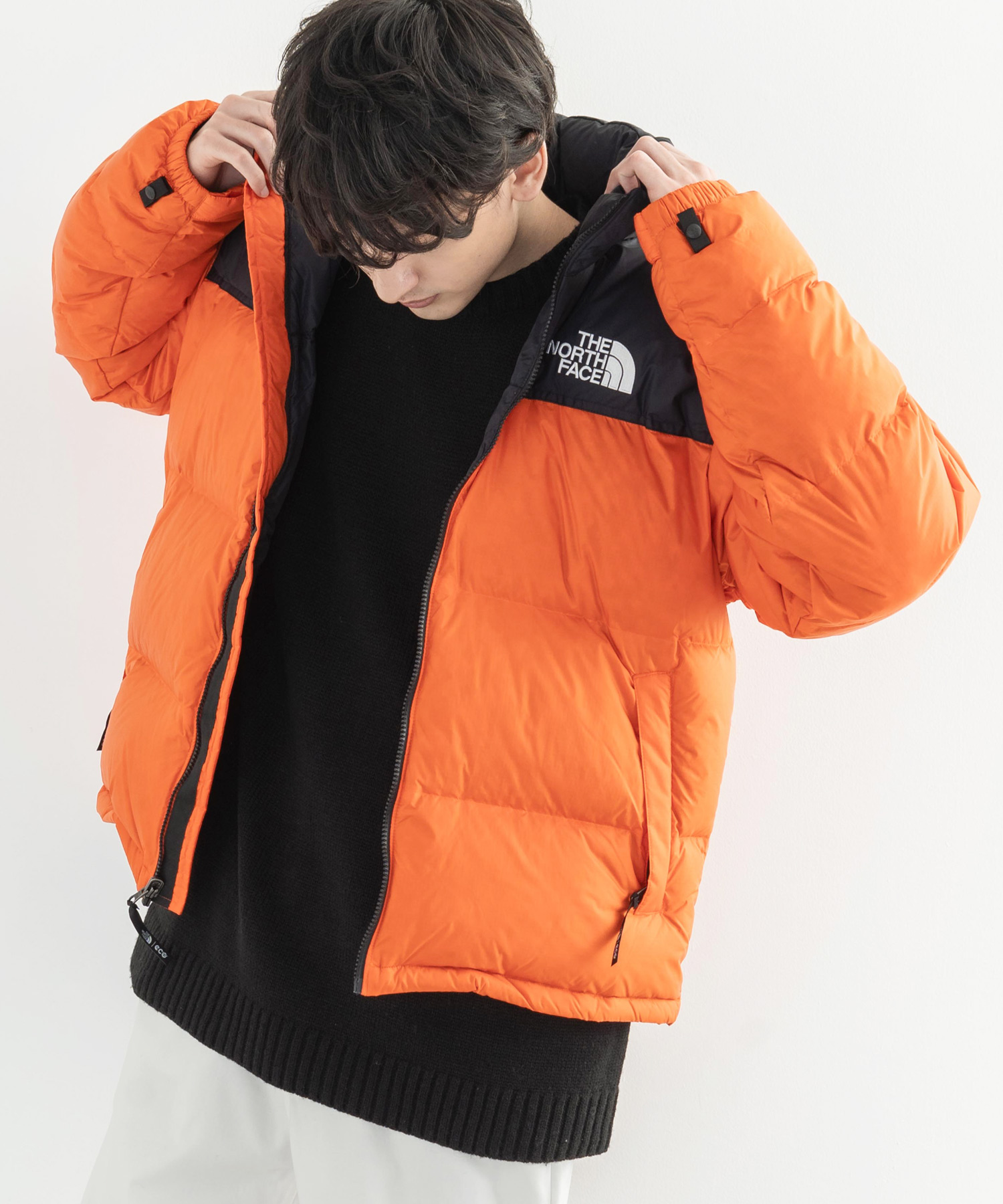 ノースフェイス　ダウンジャケット　オレンジ　ブラック　メンズ　ストリート　韓国