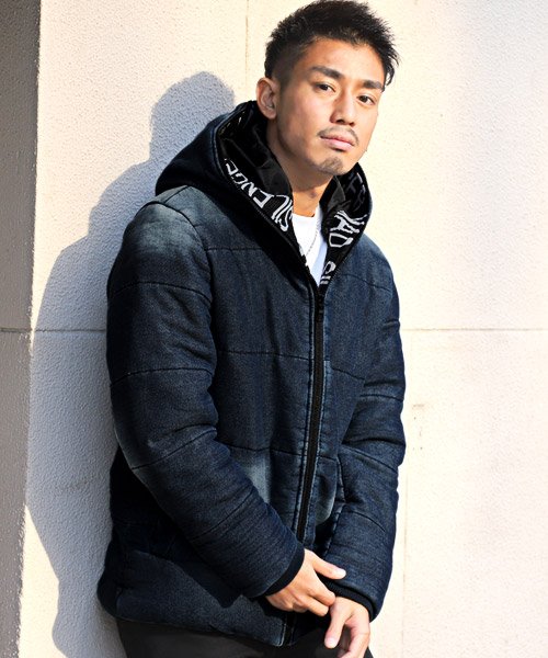 カットデニムロゴテープ付きフーデッド中綿ジャケット 中綿ジャケット メンズ ブルゾン カットデニム 秋 冬 ラグスタイル Luxstyle Magaseek カットデニムロゴテープ付きフーデッド中綿ジャケット 中綿ジャケット メンズ ブルゾン カットデニム 秋 冬 ラグスタイル Luxstyle Magaseek