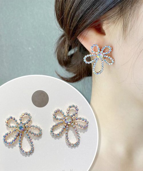 クーポン開催中 セール 30 Off 花パールピアス イヤリング レディース 人気アクセサリー 彩珠 大ぶり 可愛い カラーパール 花ピアス キラキラ 結婚式 イヤリング 上品 セイヘイショップ Seiheishop Magaseek