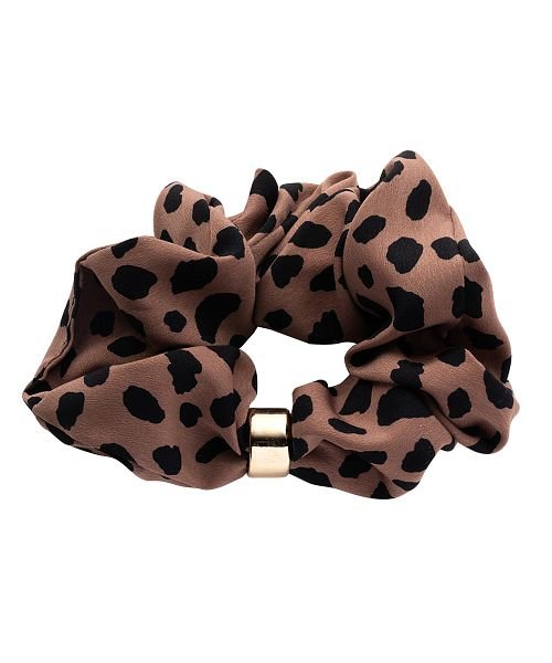 大人華やかなまとめ髪が叶うダルメシアン柄シュシュ クリームドット Cream Dot Magaseek 大人華やかなまとめ髪が叶うダルメシアン柄シュシュ クリームドット Cream Dot Magaseek