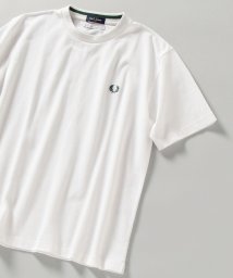 SHIPS MEN(シップス　メン)/【WEB限定/SHIPS別注】FRED PERRY: SOLOTEX（R) 鹿の子 ワンポイント ロゴ Tシャツ/ホワイト