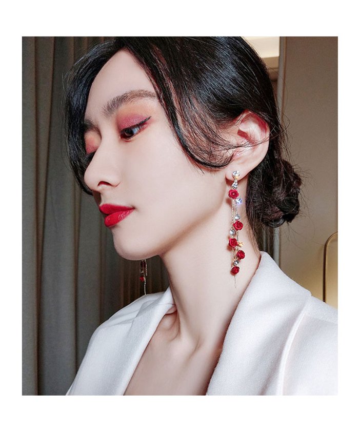 セール ロングピアス 薔薇モチーフ レディース 人気アクセサリー エレガント 可愛い 揺れる イヤリング 大ぶりピアス赤 クリスマス お呼ばれ イヤリング結婚式 セイヘイショップ Seiheishop Magaseek セール ロングピアス 薔薇モチーフ レディース 人気アクセサリー エレガント 可愛い 揺れる イヤリング 大ぶりピアス赤 クリスマス お呼ばれ イヤリング結婚式 セイヘイショップ Seiheishop Magaseek