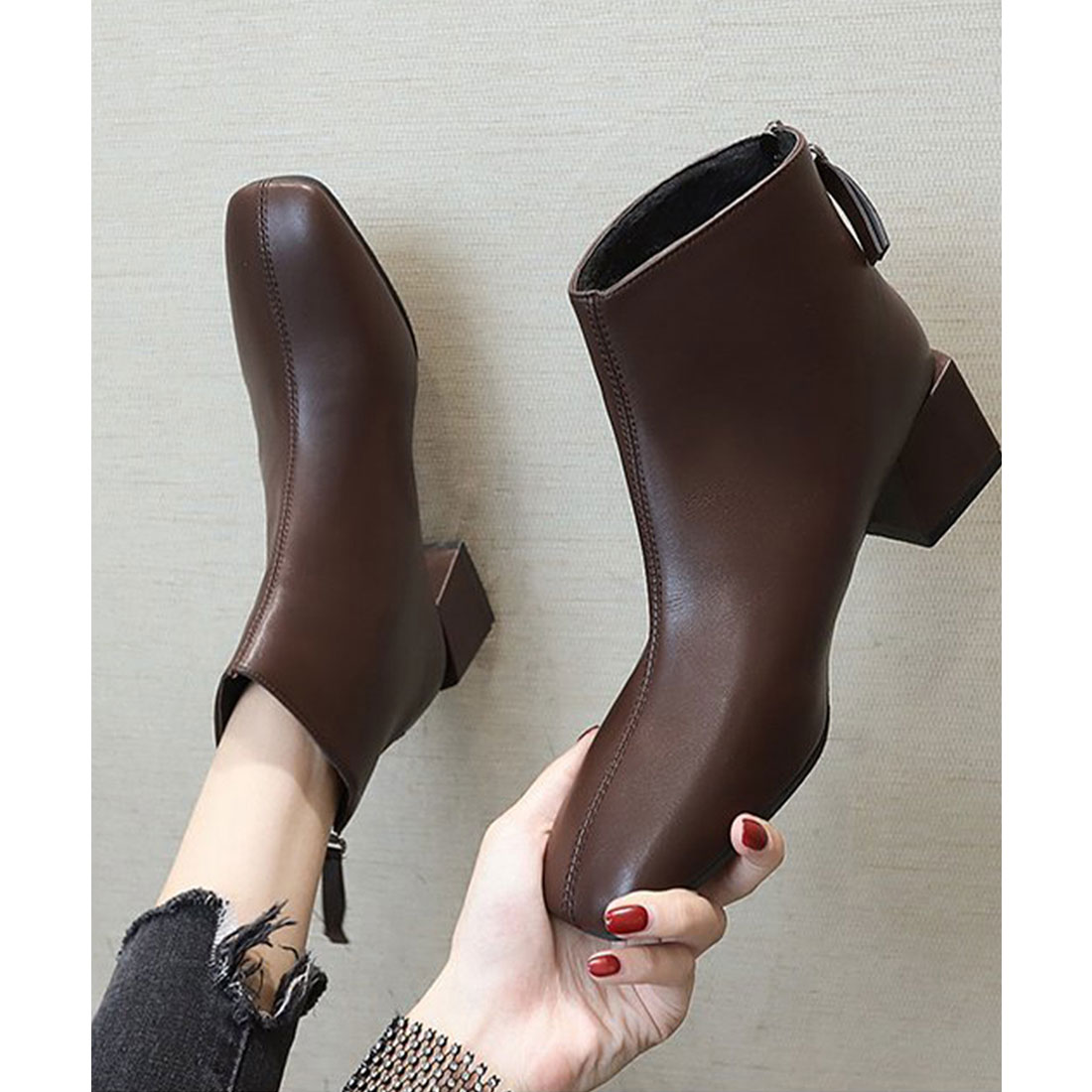 セール 上品なショートブーツで大人の女性に メゾンドラティール Maison De Latir Magaseek