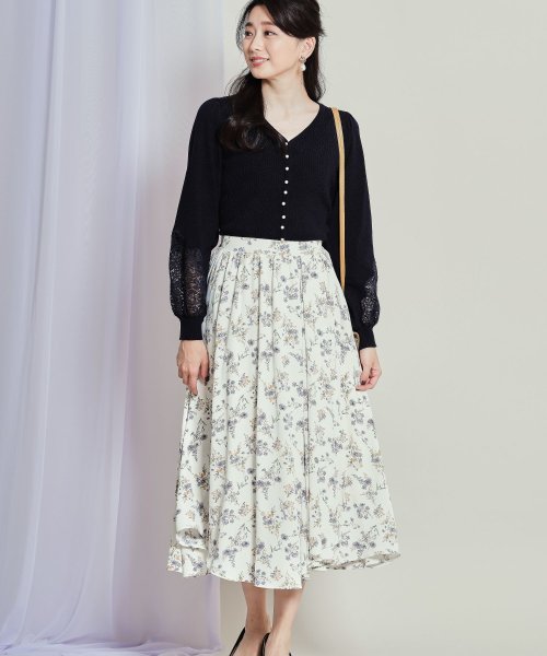 tocco closet luxe(トッコクローゼットリュクス)/フラワープリントラップ風イレヘムスカート/Ivory