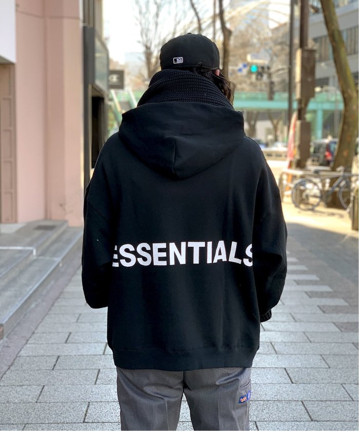 fog essentials  xs 黒　パーカー　fear of god