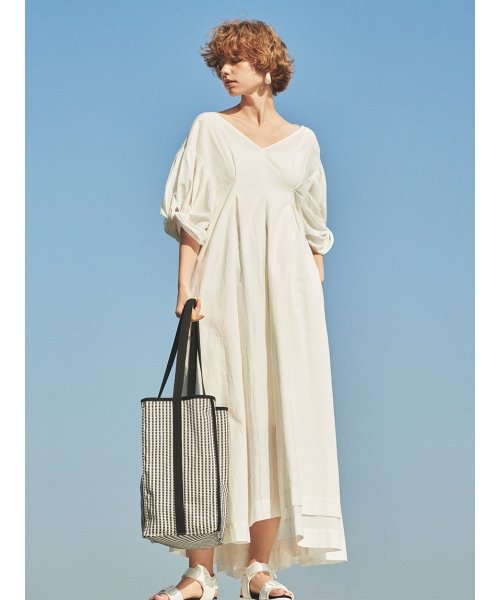 セール 30 Off Emmi Atelier Ecoリネン調ボリューム袖ワンピース Emmi Atelier Emmi Atelier Magaseek