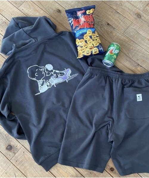 Salong Hameu Peanuts スヌーピー 長袖ジップパーカー ハーフパンツ セットアップ Salong Hameu Salong Hameu Magaseek