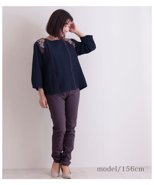 フォークロア調の花刺繍ブラウス サワアラモード Sawa A La Mode Magaseek