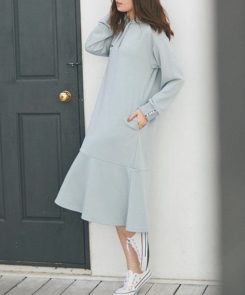 Sno Wさんコラボ パール付き裾フレアパーカーワンピース トッコクローゼット Tocco Closet Magaseek