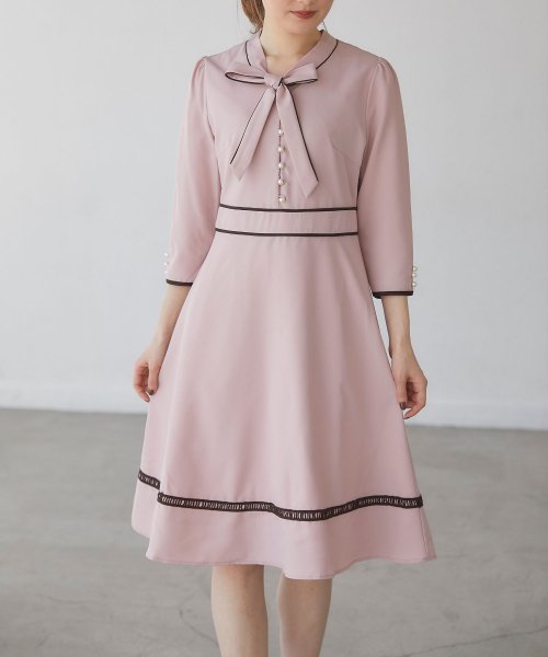 セール 50 Off パール付き配色ライン入りボウタイりぼんワンピース トッコクローゼット Tocco Closet Magaseek