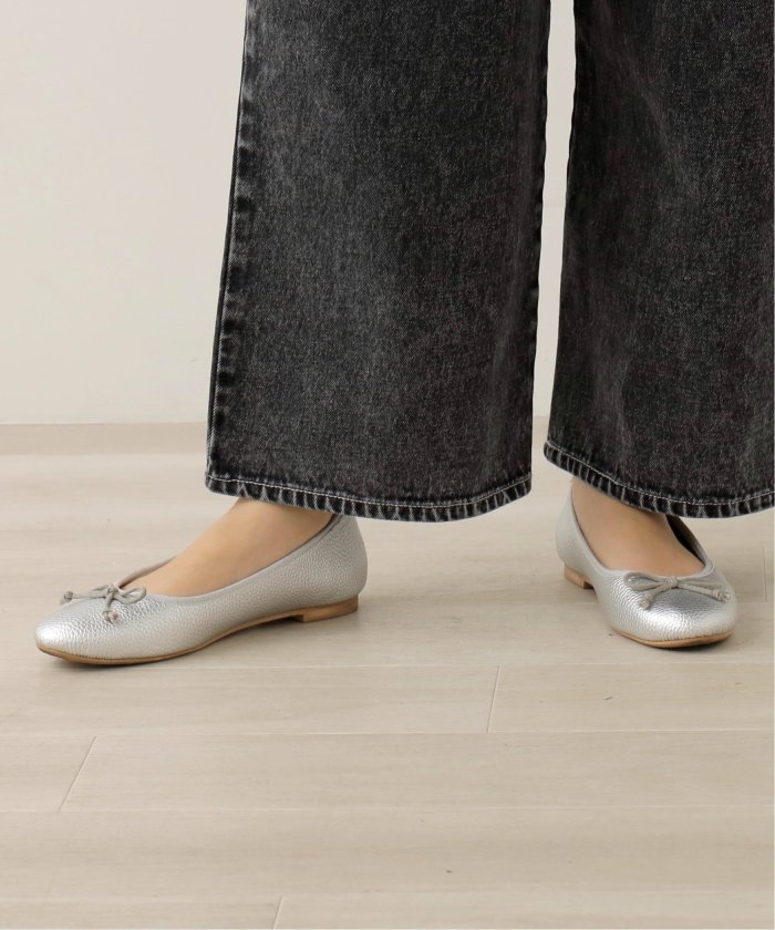 シューズ ダンボール レディーススニーカーの通販 価格比較 価格 Com