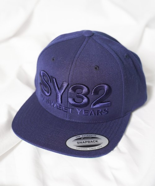 ar/mg(エーアールエムジー)/【73】【10282】【it】【SY32 by SWEET YEARS】3D LOGO SNAPBACK CAP/ネイビー