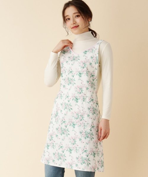 フラワー柄レディースエプロン ローラアシュレイ Laura Ashley Magaseek フラワー柄レディースエプロン ローラアシュレイ Laura Ashley Magaseek