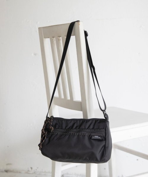 coen(coen)/LIGHT WEIGHT BAG・軽量ナイロンショルダーバッグ/BLACK