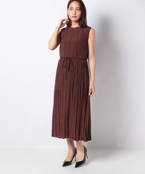 セール 50 Off スクエアドットプリントプリーツワンピース ベルト付き アナイ Anayi Magaseek