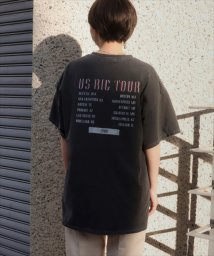 Factor=(ファクターイコール)/TOUR プリントTシャツ/ブラック