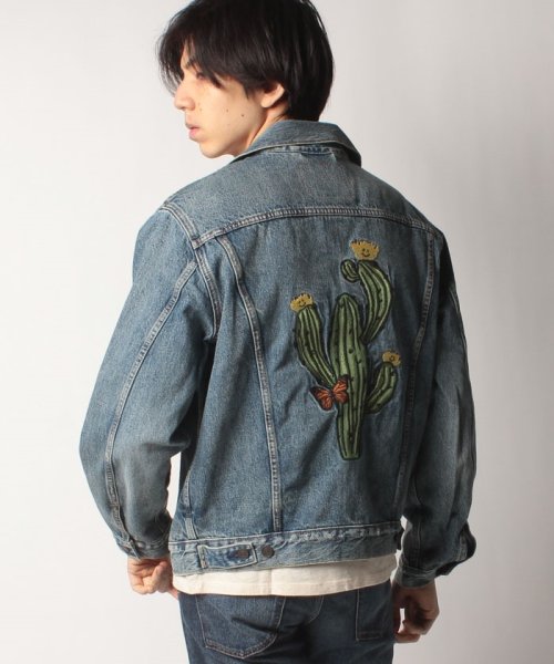 LEVI’S OUTLET(リーバイスアウトレット)/VINTAGE FIT TRUCKER V WORN EMBROIDERED T/ミディアムインディゴ